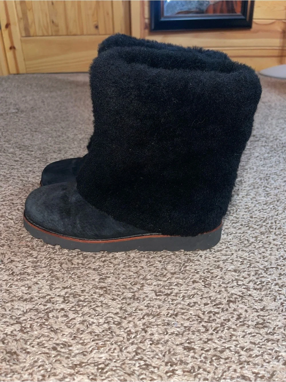 N/A ugg maylin